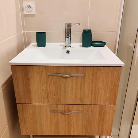 Chill And Work * וילנב-סור-לו