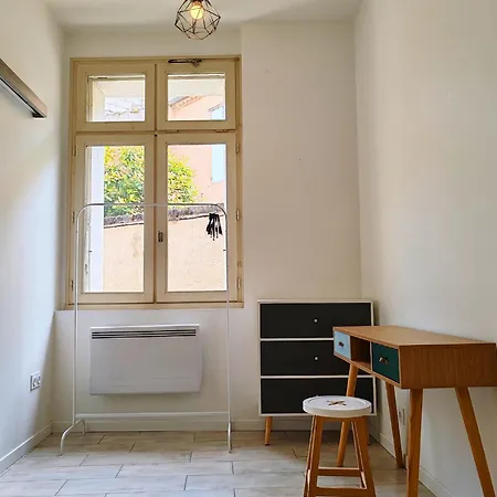 Chill And Work Apartment